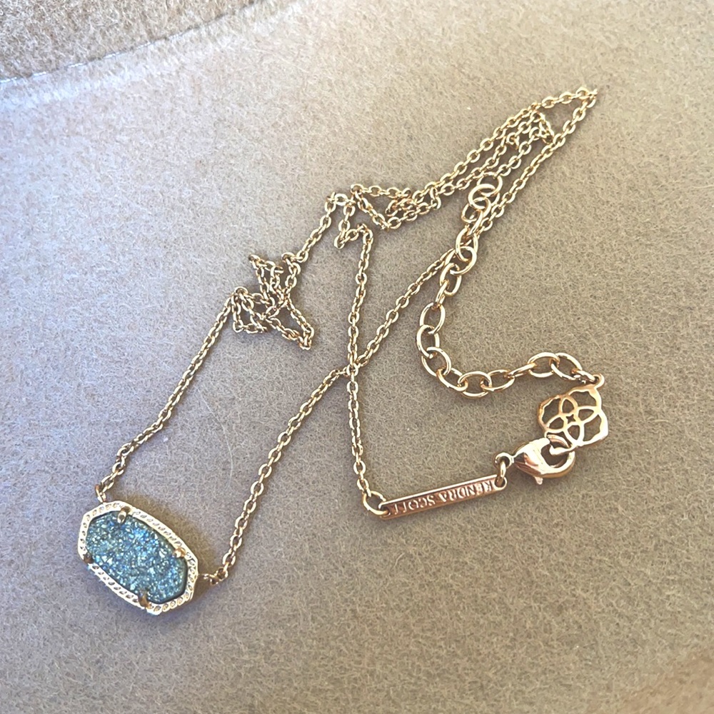 Kendra Scott Elisa Rose Gold Pendant Necklace In Rose Gold